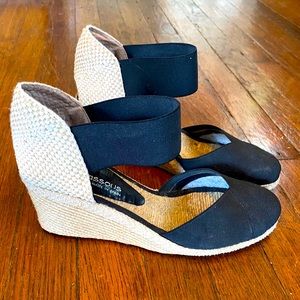 Barely Worn, Andre Assous Anouka Mid Espadrilles!